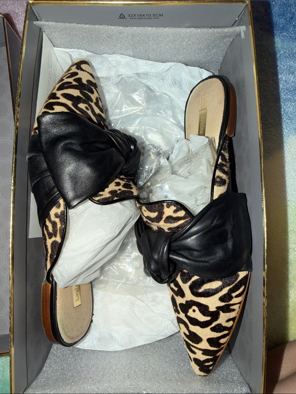 Louise et Cie “Cela” Bow Black & Leopard Calf Hair Pointed Toe Knot Mules - Picture 11 of 11